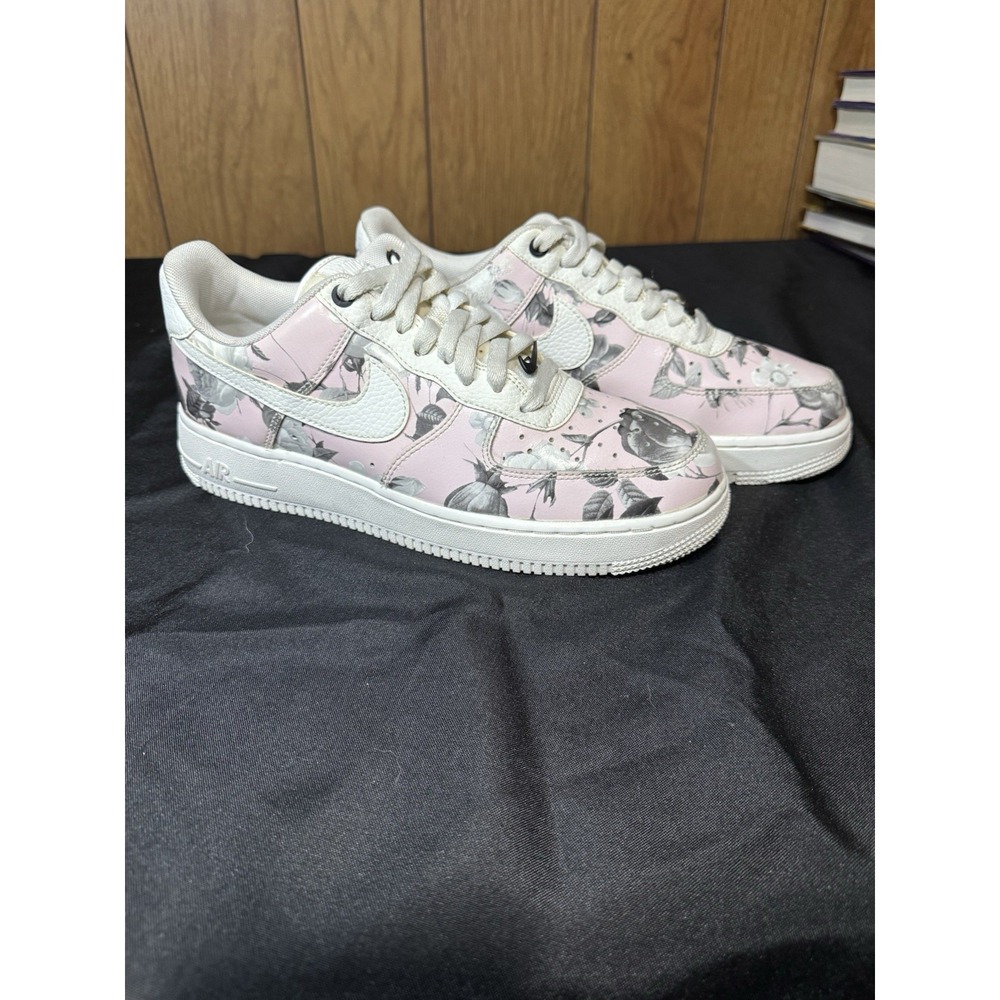 Rare Nike‎ Air Force Low "Floral Rose" Size 9.5 Women's